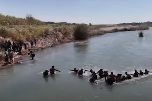 migrants crossing