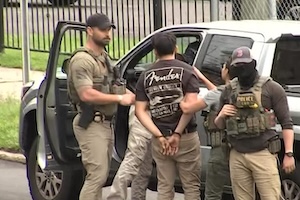 260901c-ICE Arrests in Danbury300x200 ICE in Danbury, CT